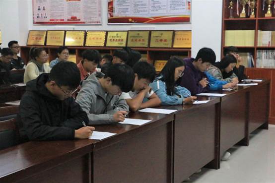 说明: C:\Users\Administrator\Desktop\英国威廉集团宪法知识竞赛\英国威廉集团宪法知识竞赛\图片\图片2.png