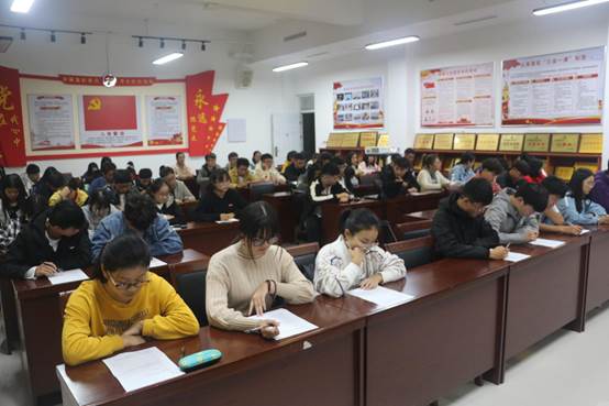 说明: C:\Users\Administrator\Desktop\英国威廉集团宪法知识竞赛\英国威廉集团宪法知识竞赛\图片\图片3.png